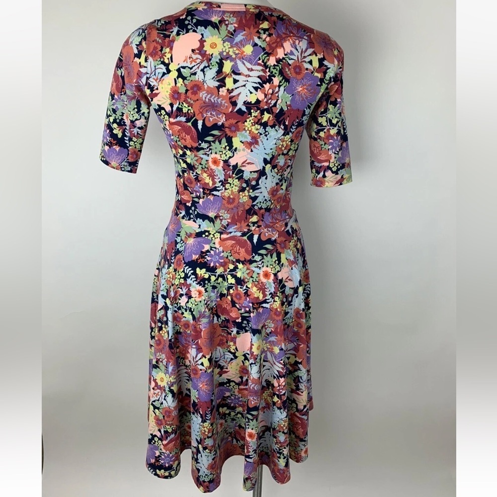 Lularoe Nicole Tropical Stretch Dress. - Picture 10 of 10